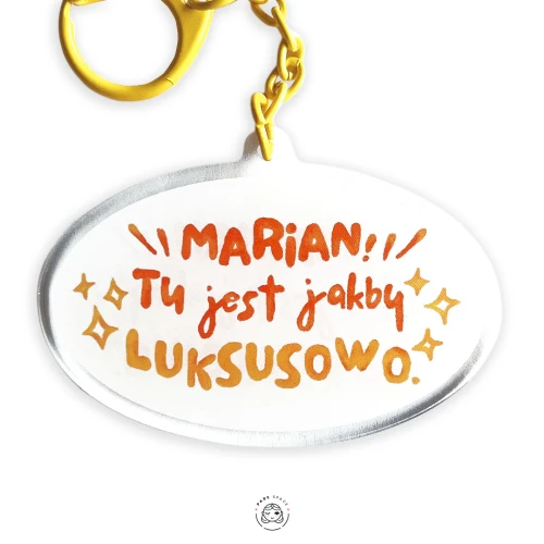 Marian tu jest jakby luksusowo
